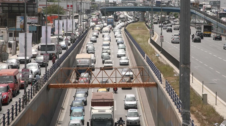 Μεγάλα προβλήματα στον Κηφισό λόγω τροχαίου ατυχήματος