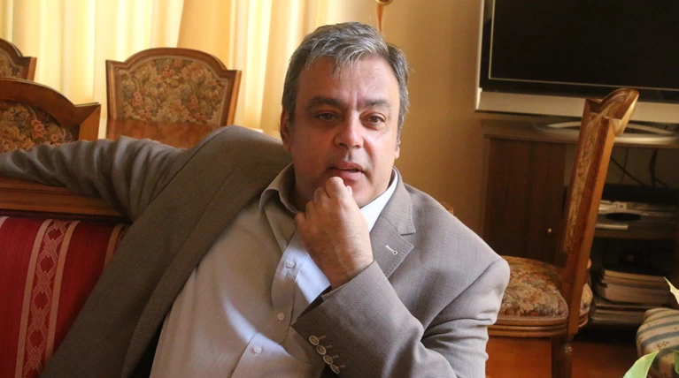 Βερναρδάκης: Στη Βουλή μπορεί να μπει ο Βελόπουλος, όχι το ΚΙΝΑΛ