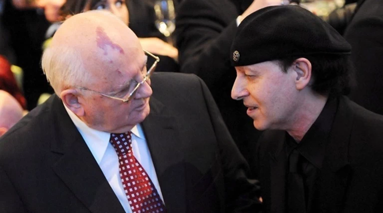 Οι Scorpions και πάλι στη Ρωσία για να τραγουδήσουν τον "άνεμο της αλλαγής"