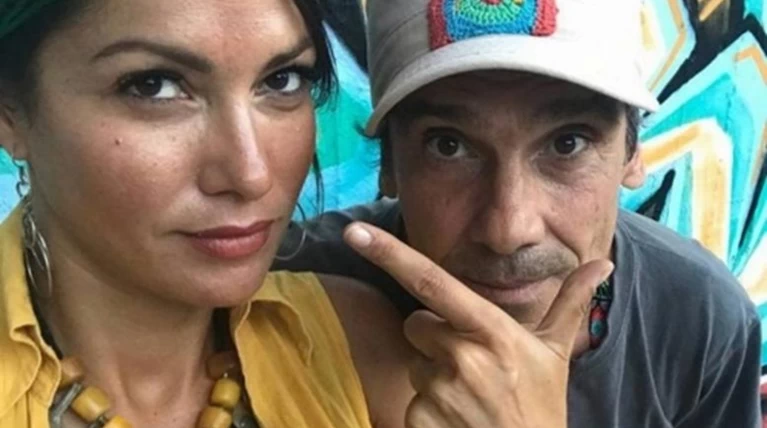 Μια κόρη φέρνει ο πελαργός στην Κλέλια Ρένεση