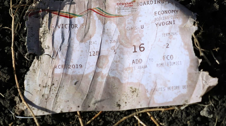 Ανασύρθηκαν τα μαύρα κουτιά του Boeing 737 που συνετρίβη στην Αιθιοπία