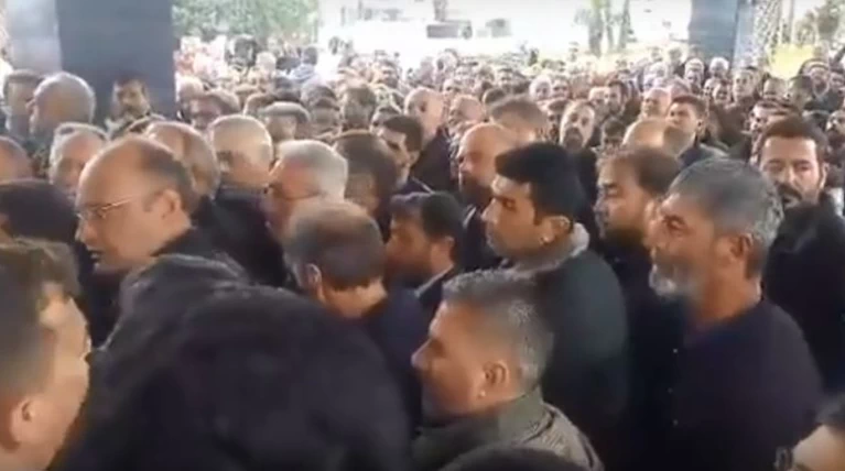 Ένταση στο συνέδριο της ΓΣΕΕ στην Καλαμάτα - Βίντεο