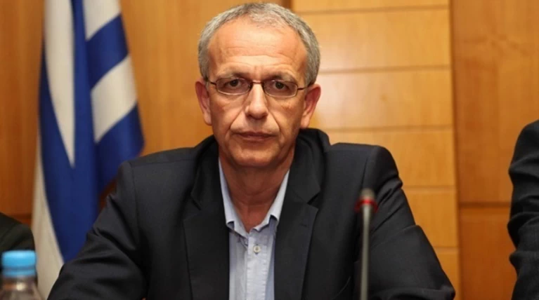 Ρήγας: Μείωση θητείας πολύτεκνων, ρυθμίσεις για ανυπότακτους