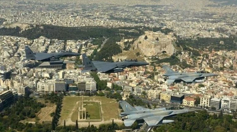 Μαχητικά πάνω από την Αθήνα ενόψει της 25ης Μαρτίου