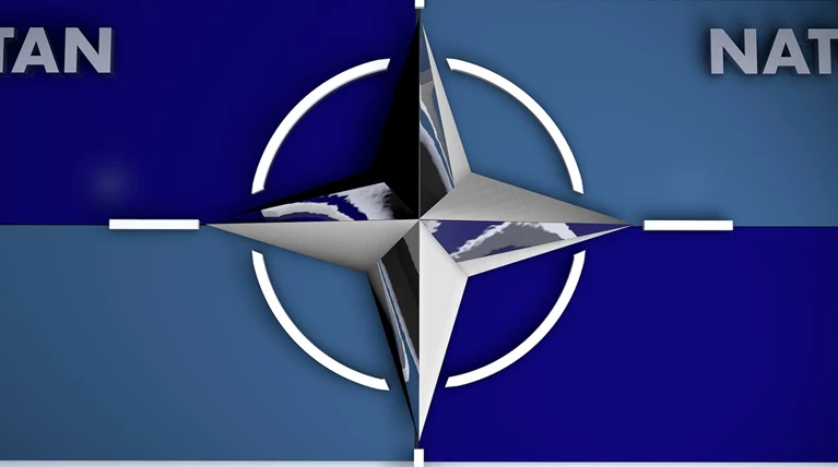 Το ΝΑΤΟ καταγγέλλει τη Ρωσία για ενίσχυση στρατιωτικής δύναμης στην Κριμαία