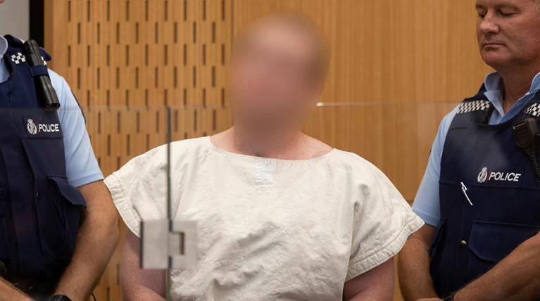 Η ΕΛΑΣ «ξεσκονίζει» τηλέφωνα και πιστωτικές του αυστραλού μακελάρη