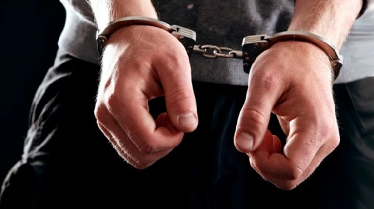 Επίθεση σε Πακιστανό στα Σαλαμίνα: Δύο συλλήψεις νεαρών
