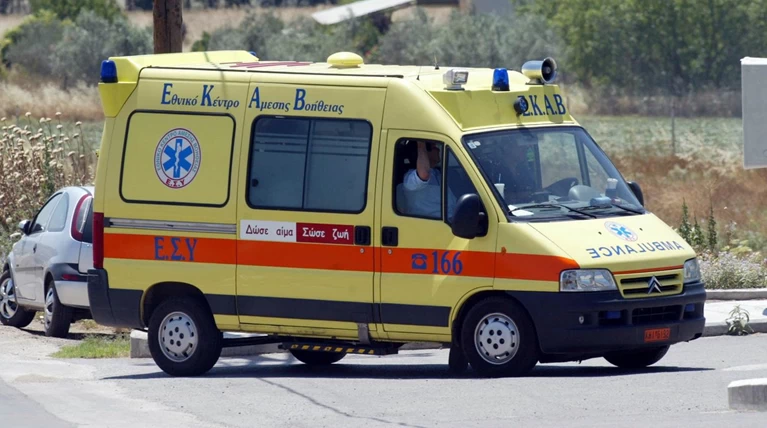 Γυναίκα έπεσε από τον 5ο όροφο πολυκατοικίας στην Πάτρα