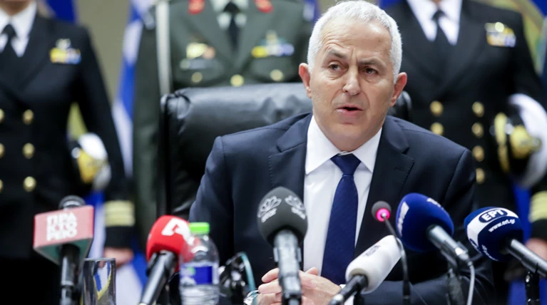 "Κατέβηκε" η φωτογραφία με τους Τούρκους δύτες στη Σούδα