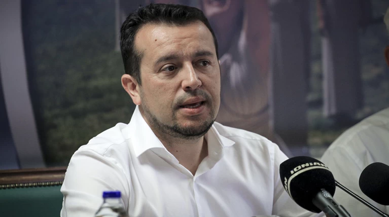 Παππάς για αποδοκιμασίες: Ακρότητες με φασιστικά συνθήματα