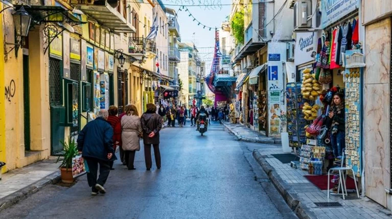 Έξι στα δέκα νοικοκυριά ζουν με λιγότερα από 10.000 ευρώ τον χρόνο