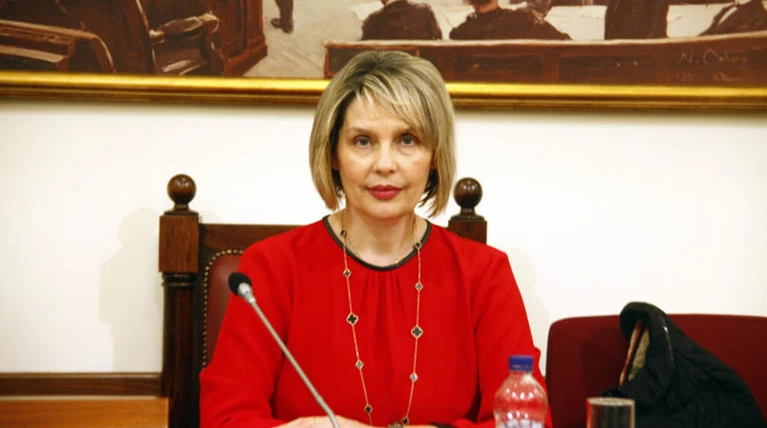 Παπακώστα: «Ναι στην Ευρώπη, αλλά όχι κι έτσι βρε αδέλφια»