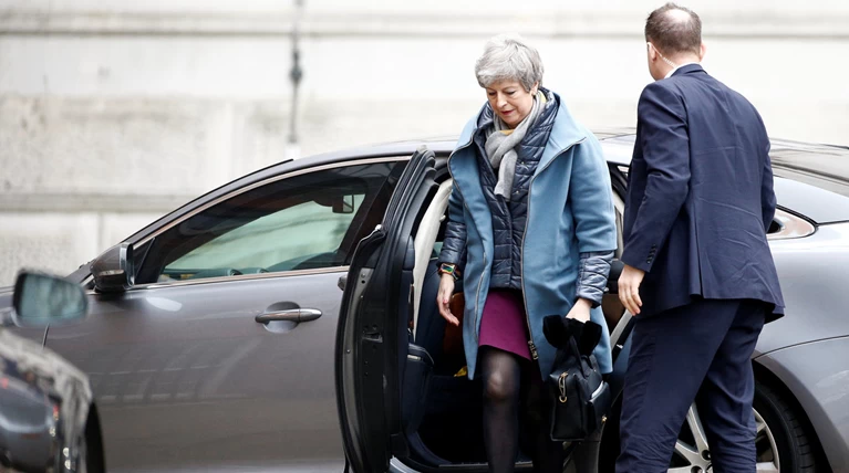 Brexit: "Παράθυρο" από Μέι για ευρωεκλογές και νέα αναβολή
