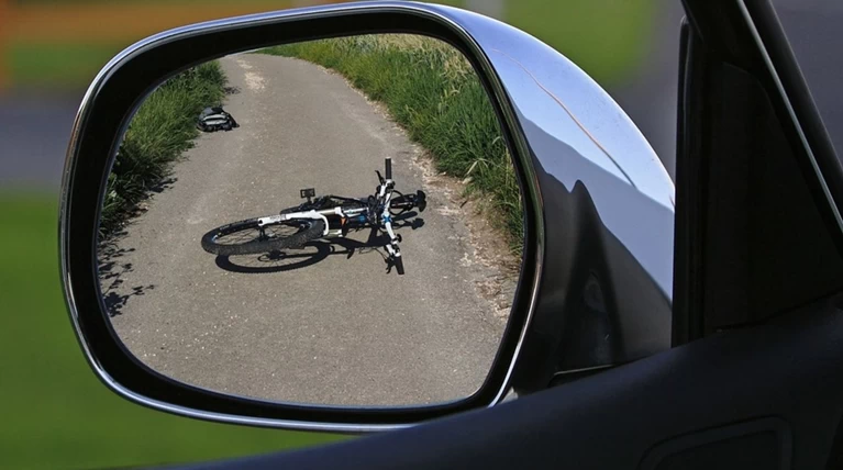 Αυτοκίνητο παρέσυρε 12χρονο με ποδήλατο στην Εύβοια