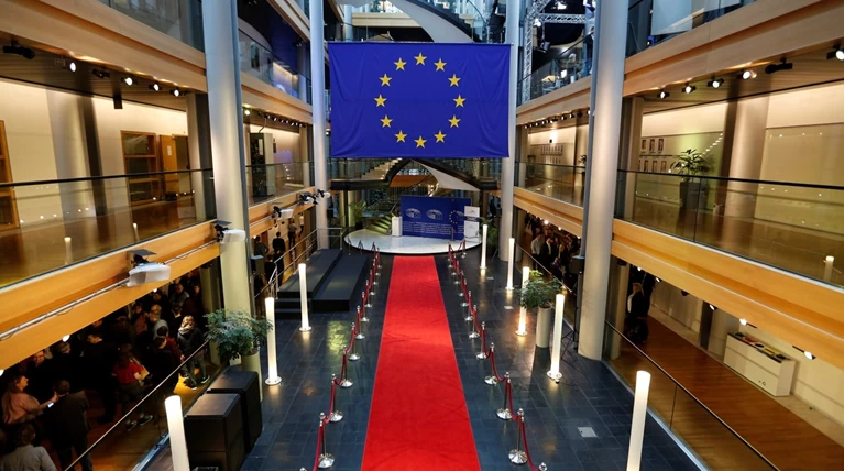 Ονοματολογίας συνέχεια για τα ευρωψηφοδέλτια ΣΥΡΙΖΑ και ΝΔ