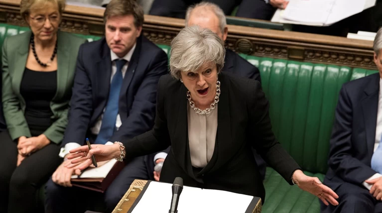 ITV News: Παραίτηση Μέι αν ψηφισθεί η πρόταση της για το Brexit