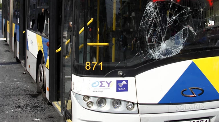 Νέα επίθεση κατά λεωφορείου του ΟΑΣΑ στη Μεταμόρφωση