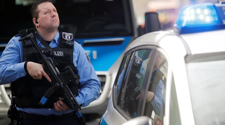 Εκκενώθηκαν έξι δημαρχεία σε γερμανικές πόλεις λόγω απειλών