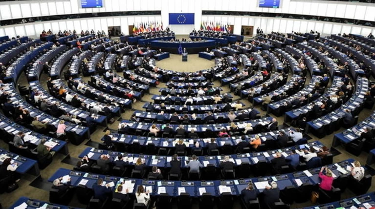 FT: Προβάδισμα της ΝΔ με 10,6 μονάδες στις ευρωεκλογές