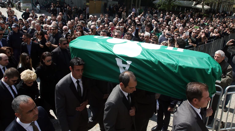 Τελευταίο «αντίο» στον Θ. Γιαννακόπουλο όπως ο ίδιος το ζήτησε