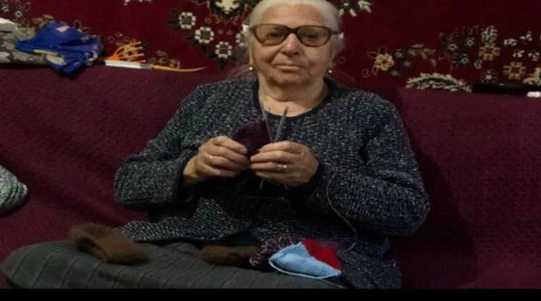 90χρονη: «Ευχαριστώ τον κόσμο, θα πάω να ανάψω ένα κεράκι»