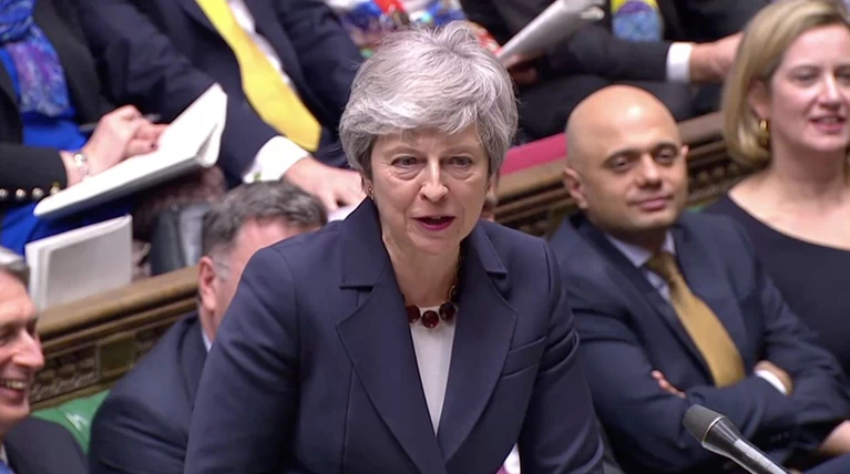 Brexit: Προς παραίτηση η Μέι-Θρίλερ με τη ψηφοφορία