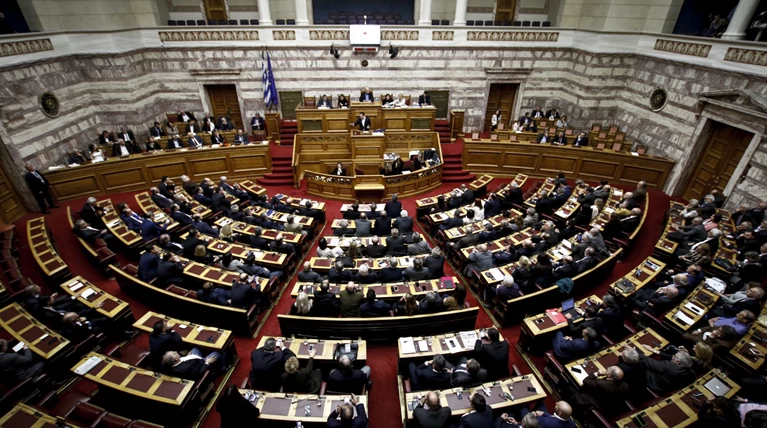 Υπερψηφίστηκε με ευρεία πλειοψηφία η τροπολογία για την α' κατοικία