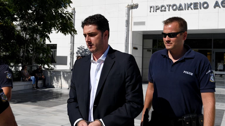 Καταθέτει ξανά ο Αρης Φλώρος για την «μαφία» φυλακών