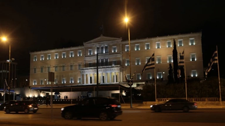 Για ποιο λόγο η Αθήνα σβήνει σήμερα όλα τα φώτα;