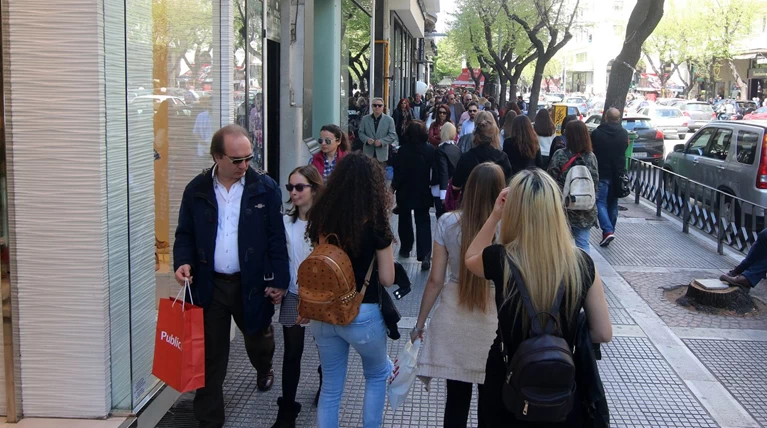 Πως αμείβονται όσοι δουλεύουν τις αργίες του Πάσχα