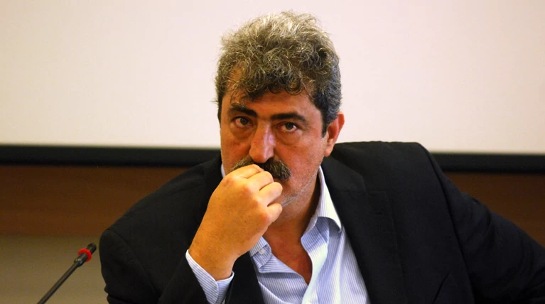 Επανήλθε ο Πολάκης: Πατούλη είσαι λίγος για να με δικάσεις
