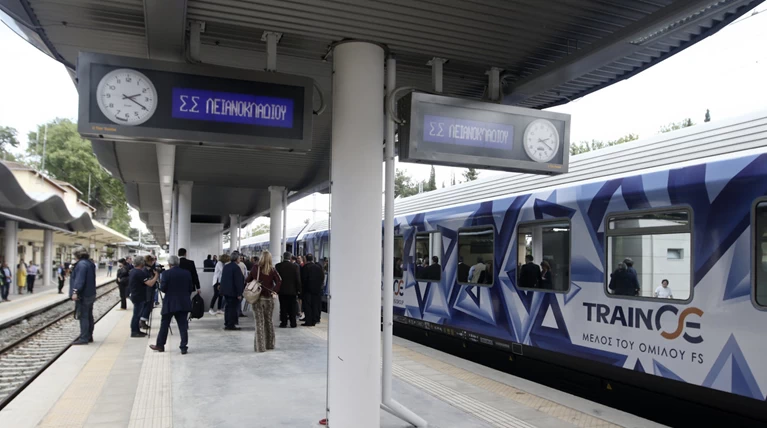 Intercity Express: Πόσο στοιχίζει ένα ταξίδι και οι παροχές στα δρομολόγια