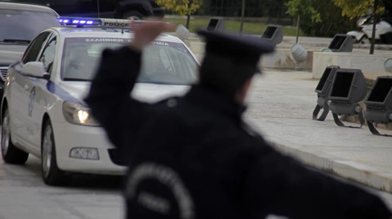 Καλλιθέα: Παραδόθηκε ο 29χρονος που παρέσυρε και εγκατέλειψε 18χρονη