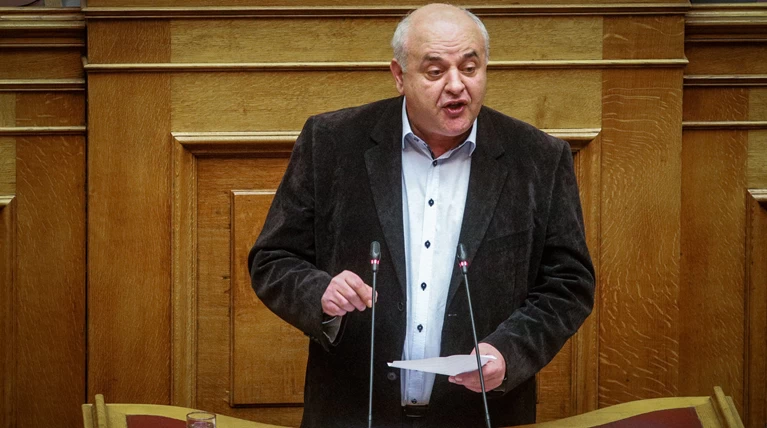 Καραθανασόπουλος: Κριτήριο για το ΚΚΕ είναι ο λαός
