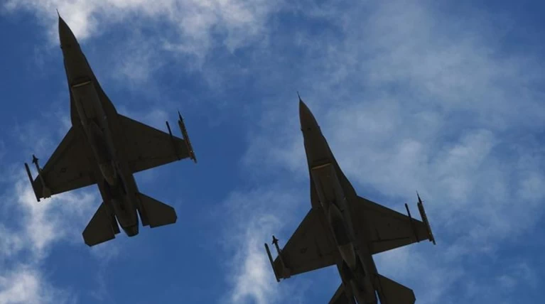 Νέες υπερπτήσεις τουρκικών F-16 πάνω από τρία ελληνικά νησιά