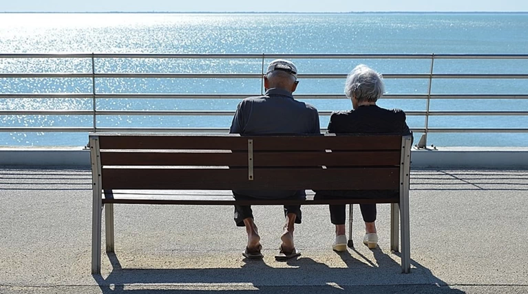 Έρευνα: Γερνάει η Ευρώπη - Το πρόβλημα της Ελλάδας