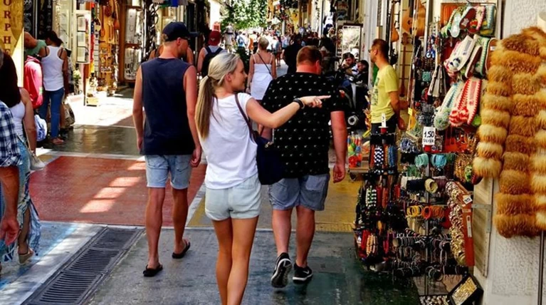 Αρνητικά ανά μήνα «έκλειναν» οι πληρότητες των ξενοδοχείων  στην Αθήνα
