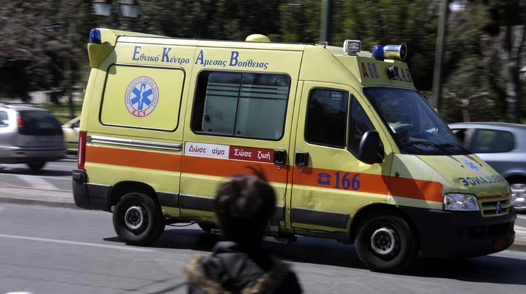 Χαλκιδική: ΙΧ παρέσυρε ζευγάρι και το εγκατέλειψε-ένας νεκρός