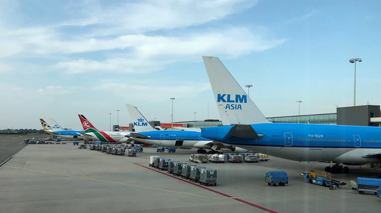 Η KLM ακύρωσε 56 πτήσεις λόγω της στάσης εργασίας του προσωπικού εδάφους