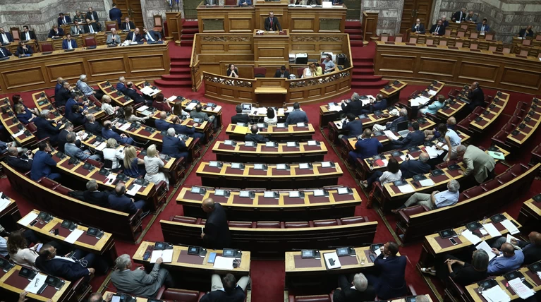 Στη Βουλή το σ/ν για την αποκατάσταση στο Μάτι