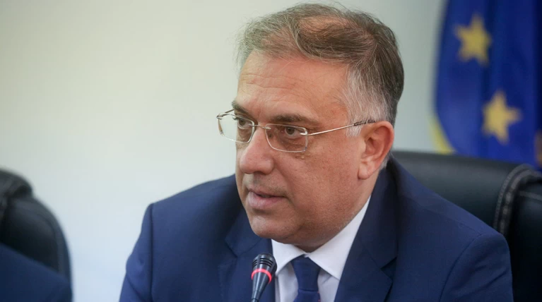 Εντός του Οκτωβρίου η πρόταση για την ψήφο των Ελλήνων εξωτερικού