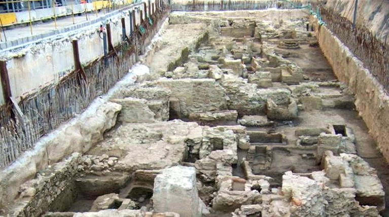 Αρχαιολόγοι:Αναχρονιστική απόφαση να αποσπαστούν τα αρχαία σε Μετρό Θεσ/κης