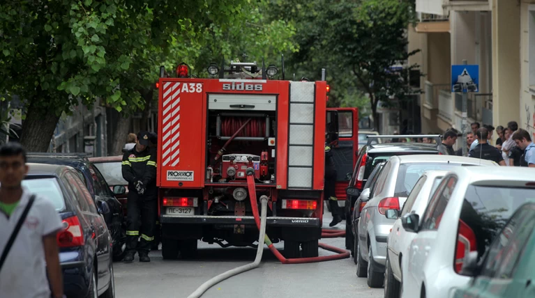 Μια γυναίκα νεκρή μετά απο πυρκαγιά σε νεοκλασικό στο Κολωνάκι