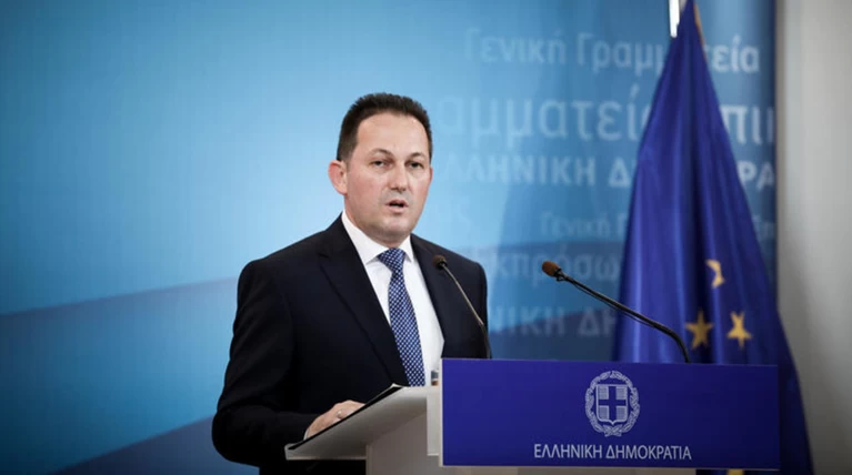 Πέτσας: Ο Τσίπρας έχει βαθιά άγνοια για την οικονομία