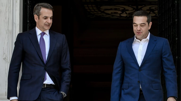 H υπόθεση Novartis και τα ανοικτά μέτωπα Μητσοτάκη - Τσίπρα