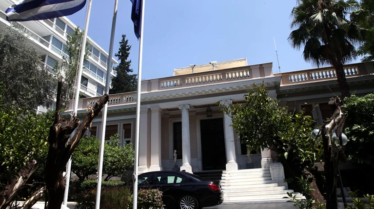 Η προανακριτική για τη Novartis & οι 4 αποχρώσεις του γαλάζιου