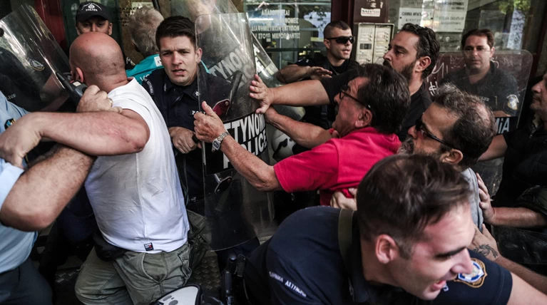 Ακυρώθηκε πλειστηριασμός α' κατοικίας πυρόπληκτων - παρέμβαση Άδωνι