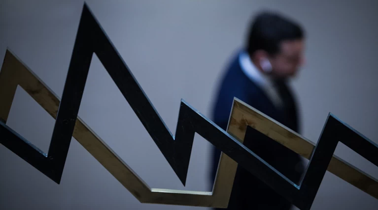 Νέο ρεκόρ του 10ετούς ομολόγου έσπασε το φράγμα του 1,4%, στο 1,38%