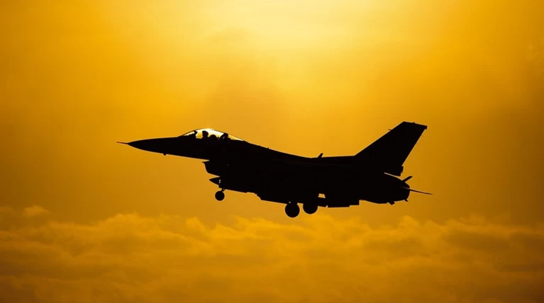 Συντριβή F-16 στη Γαλλία: Διασώθηκαν οι πιλότοι