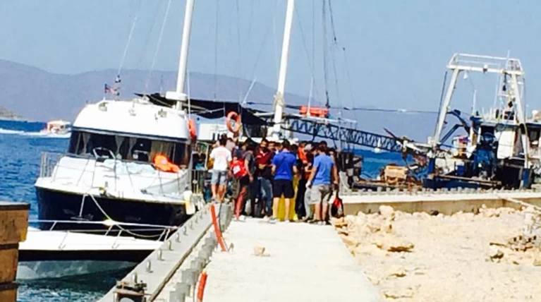 Προσπάθειες αποσυμφόρησης της Σύμης από πρόσφυγες